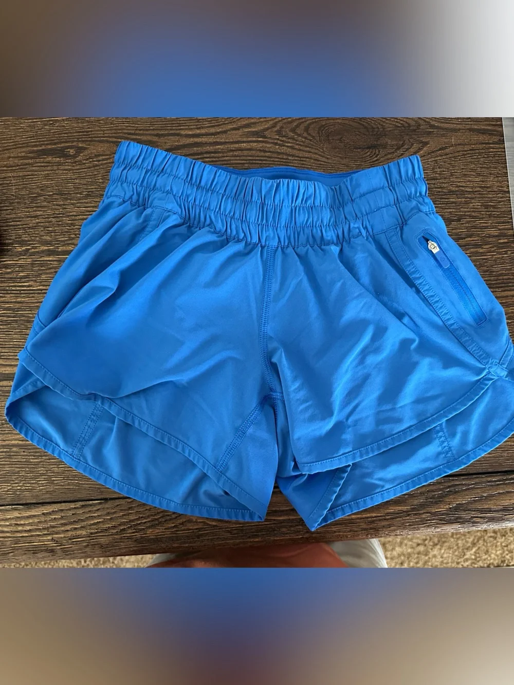 Lululemon Tracker Short V *4